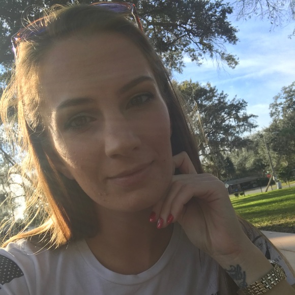 Meet your Posher, Skye - Picture 2 of 2